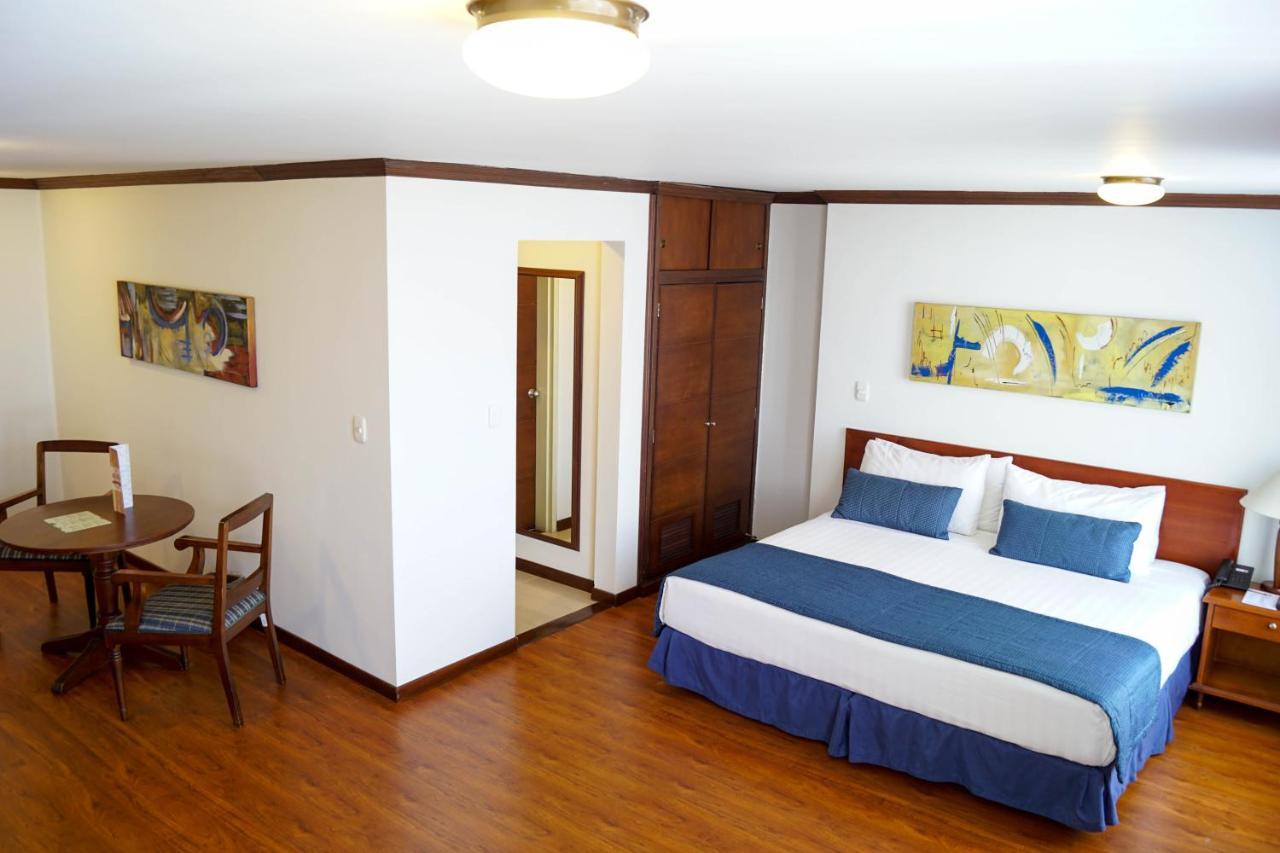 Pop Art Hotel Las Colinas 마니살레스 외부 사진