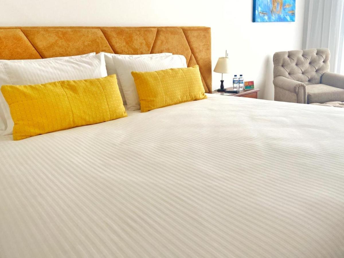 Pop Art Hotel Las Colinas 마니살레스 외부 사진